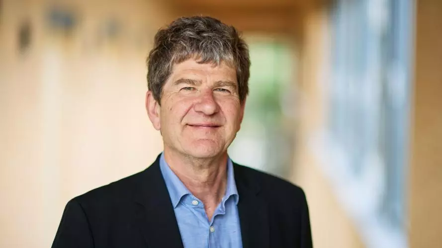 Dr Richard Collier