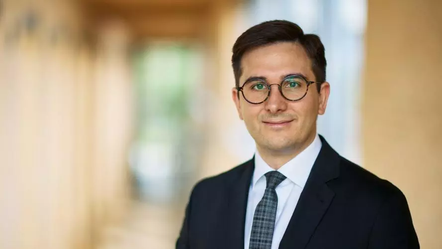 Dr Nicolas Traut